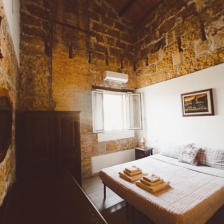 Zyz Apartments La Kalsa Палермо Екстериор снимка