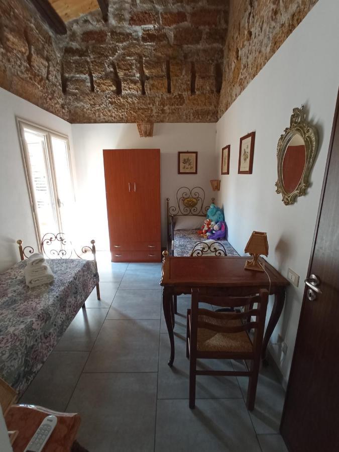 Zyz Apartments La Kalsa Палермо Екстериор снимка