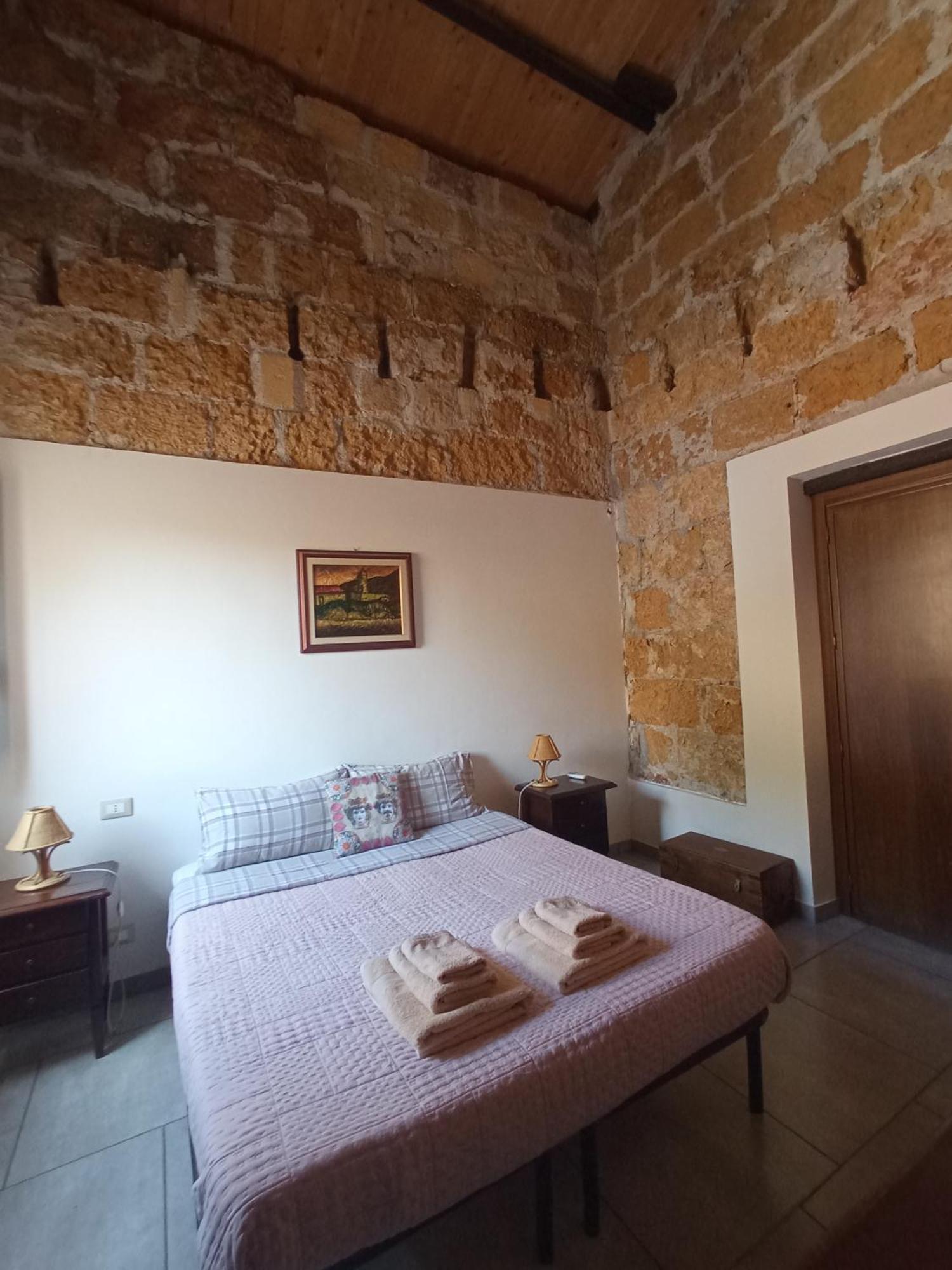 Zyz Apartments La Kalsa Палермо Екстериор снимка